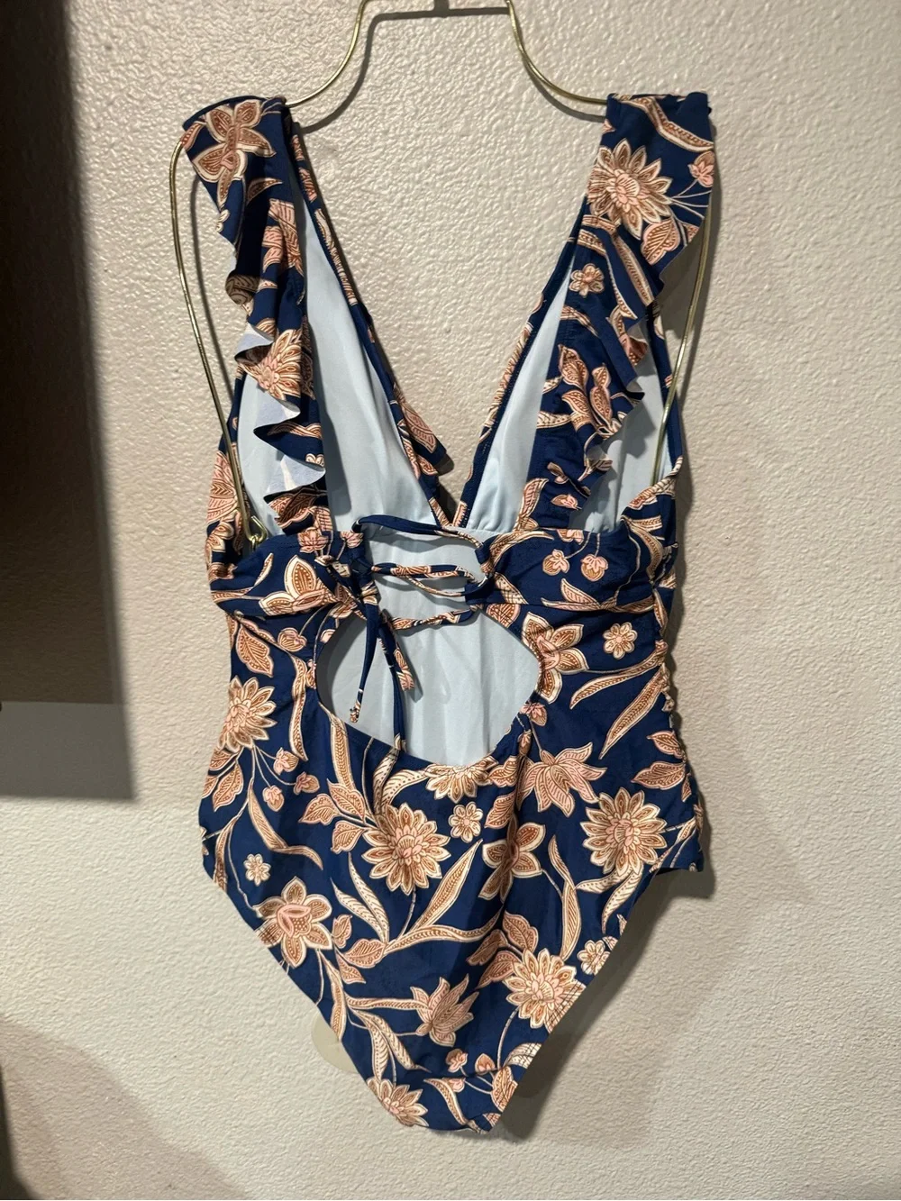 CUPSHE Women's floral Ruffled Lace Up One Piece Swimsuit size XL